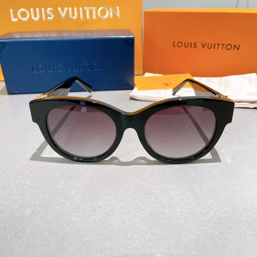 LV SUNGLASSES