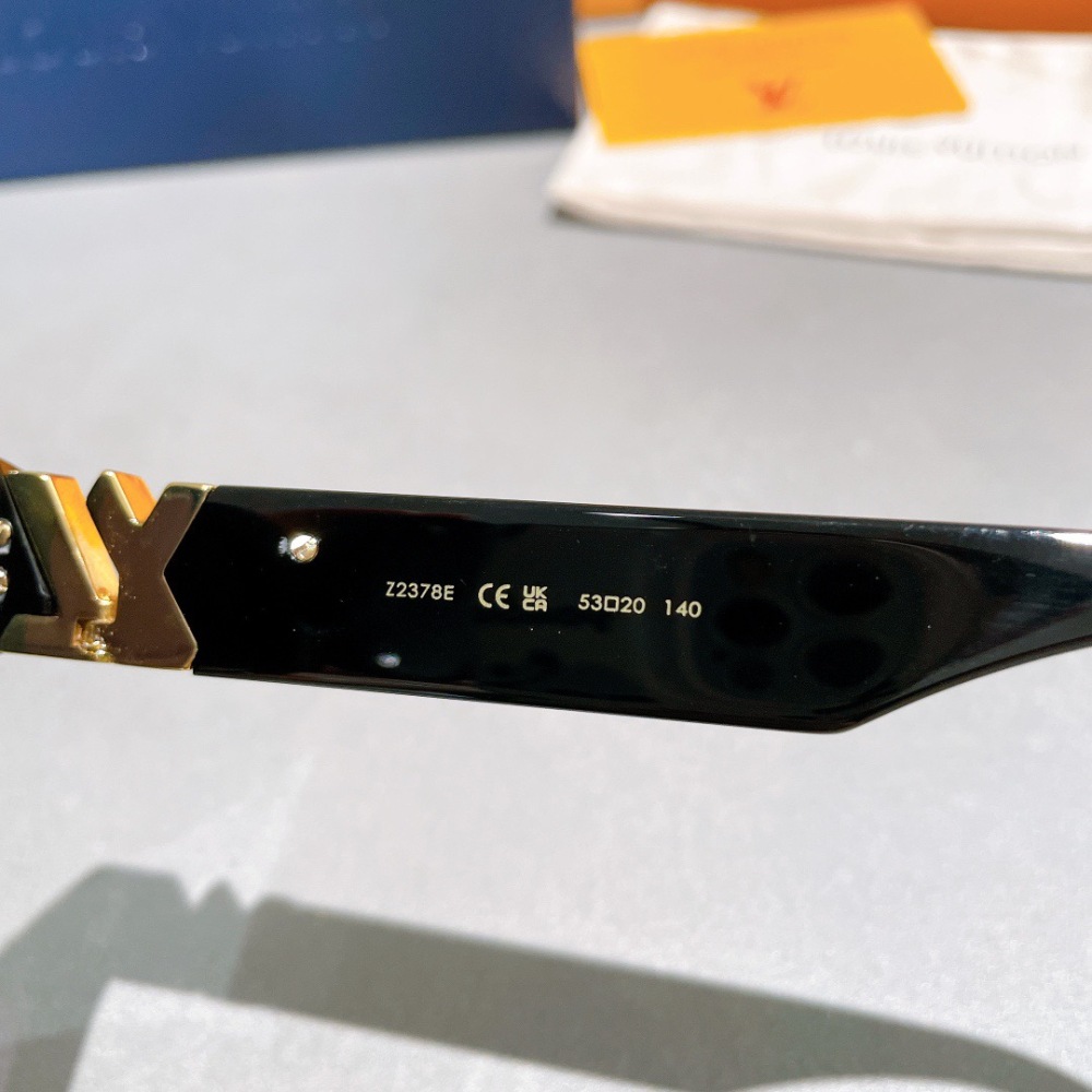 LV SUNGLASSES