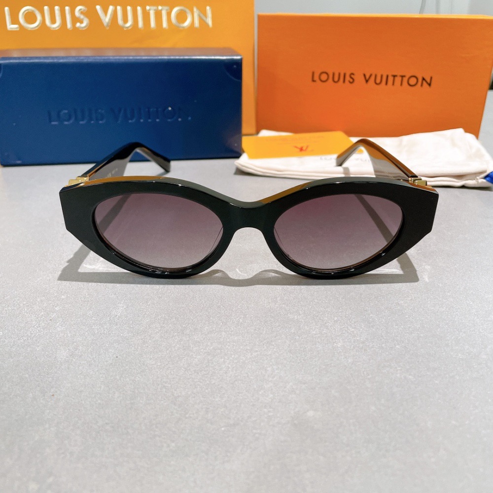 LV SUNGLASSES
