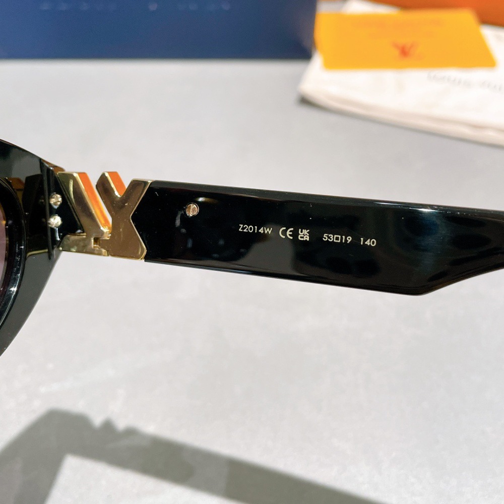 LV SUNGLASSES