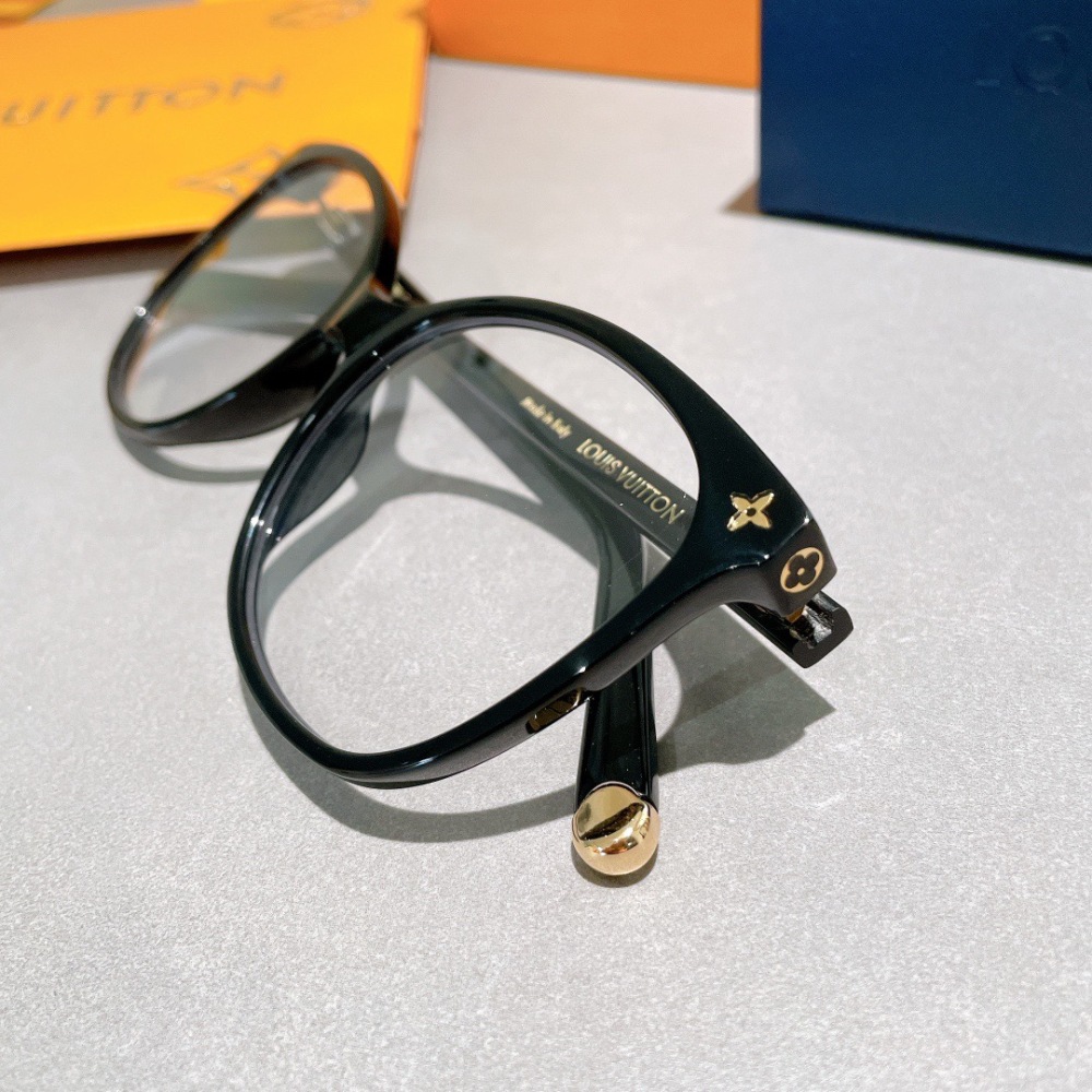 LV SUNGLASSES