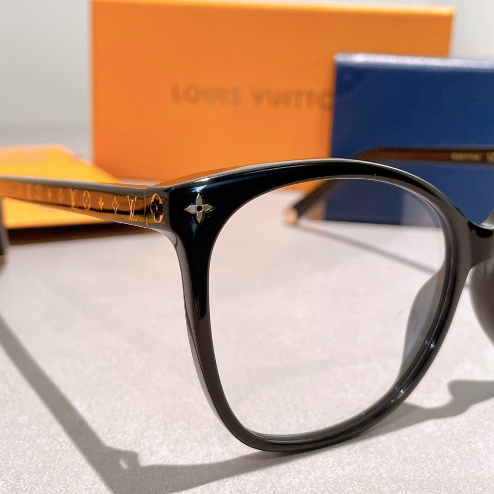 LV SUNGLASSES