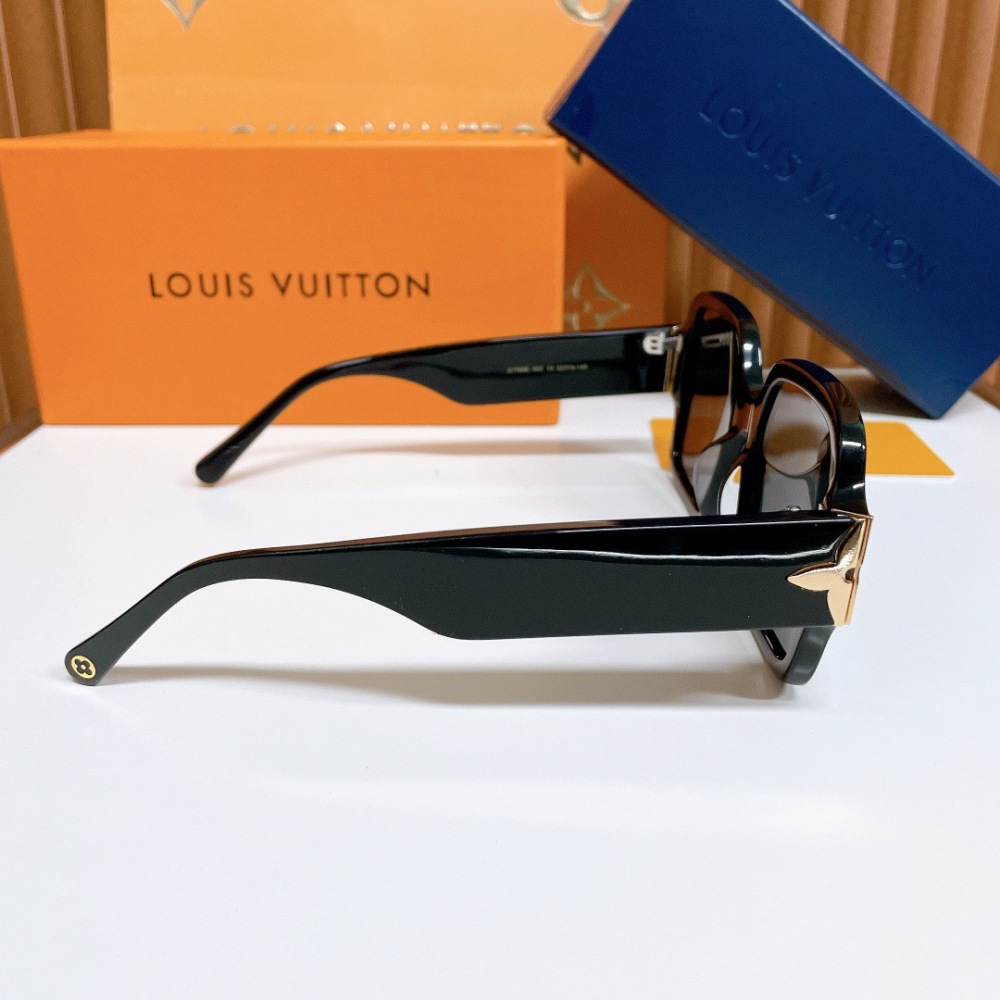 LV SUNGLASSES