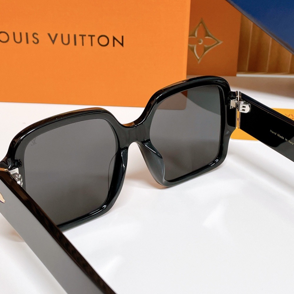 LV SUNGLASSES