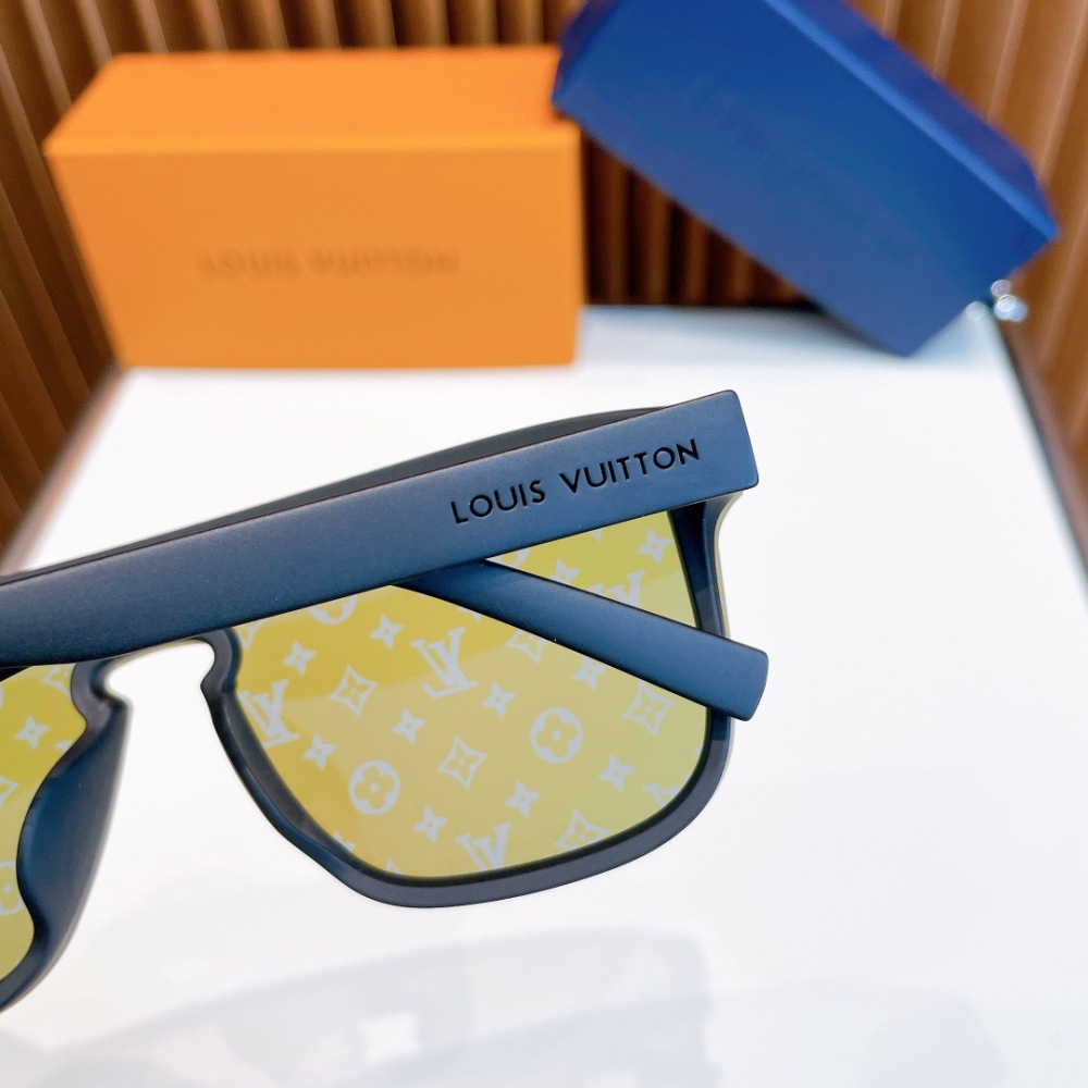 LV SUNGLASSES