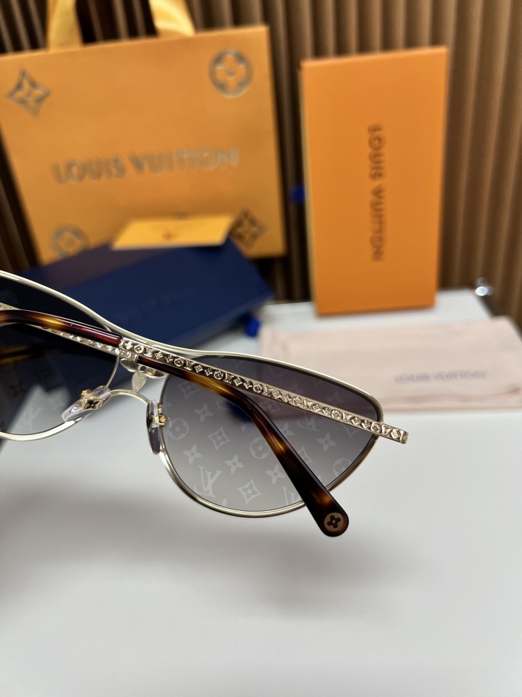 LV SUNGLASSES
