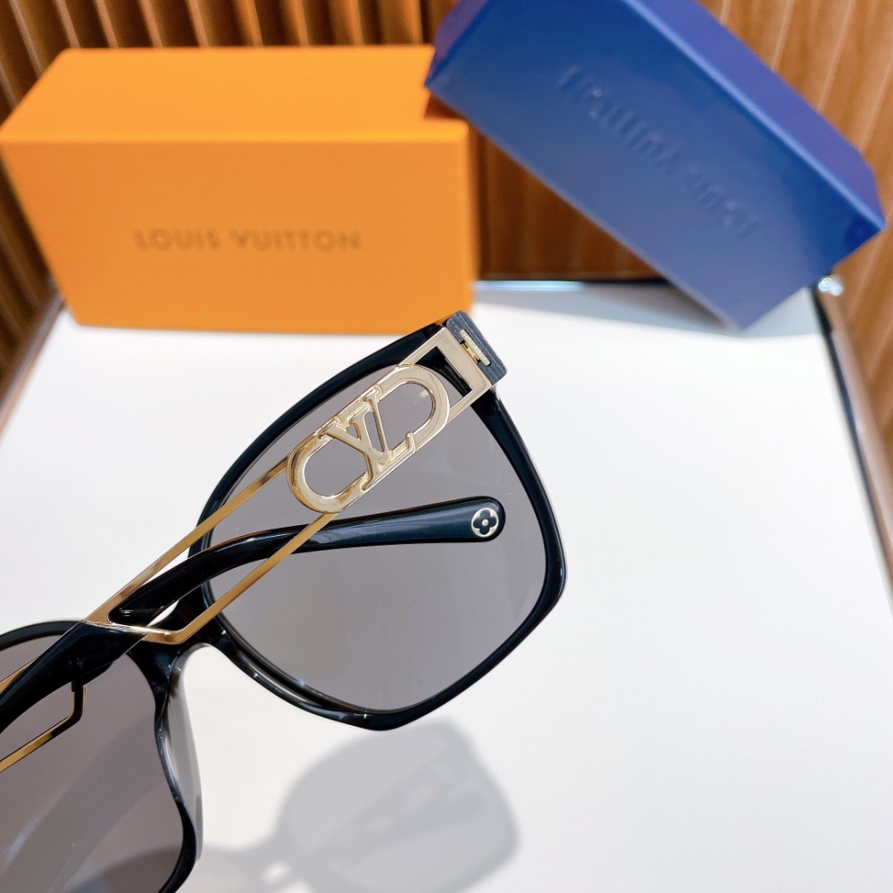 LV SUNGLASSES