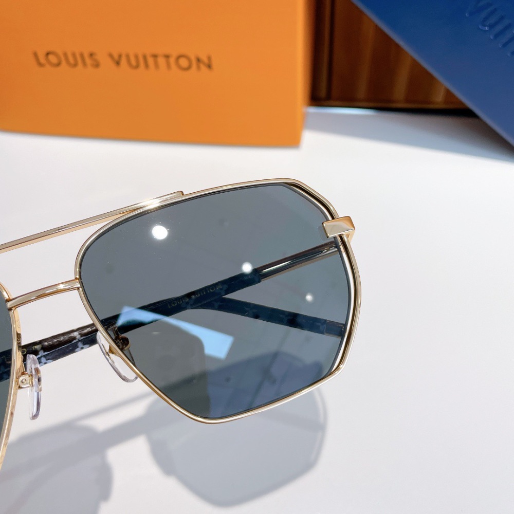LV SUNGLASSES