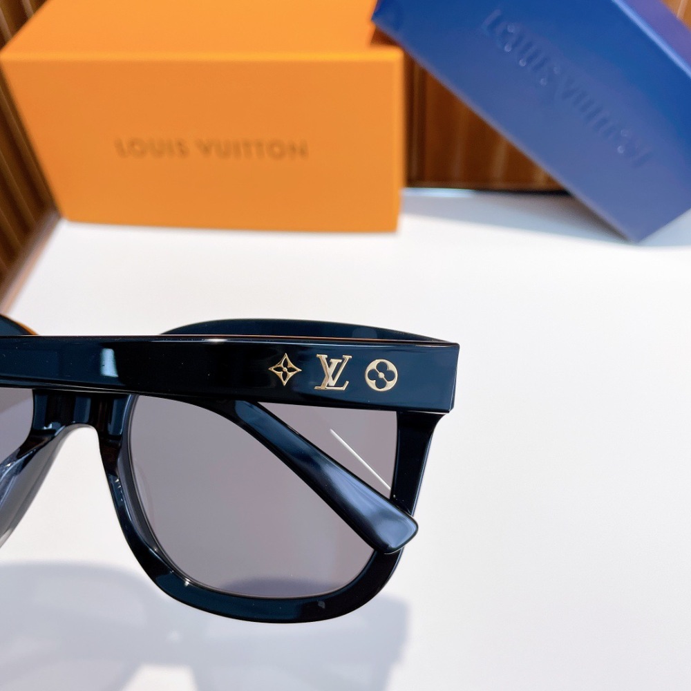 LV SUNGLASSES