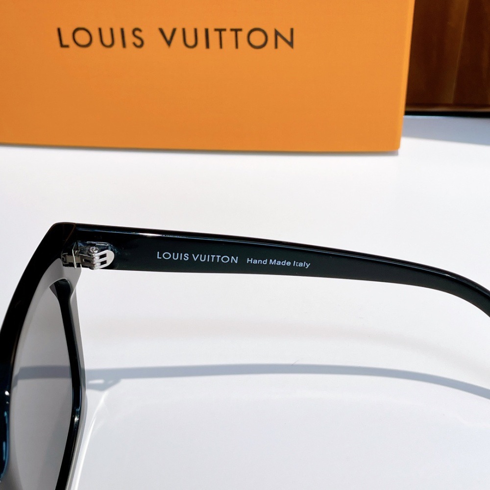 LV SUNGLASSES