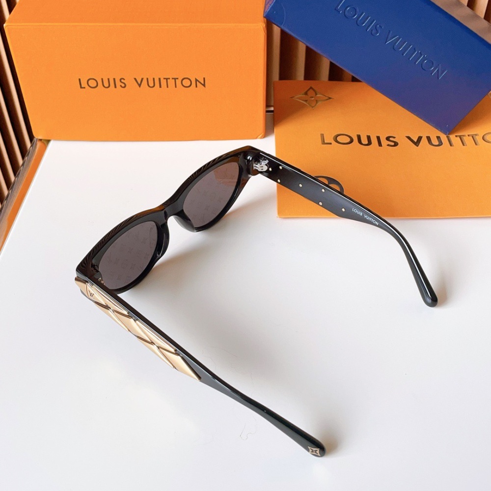 LV SUNGLASSES