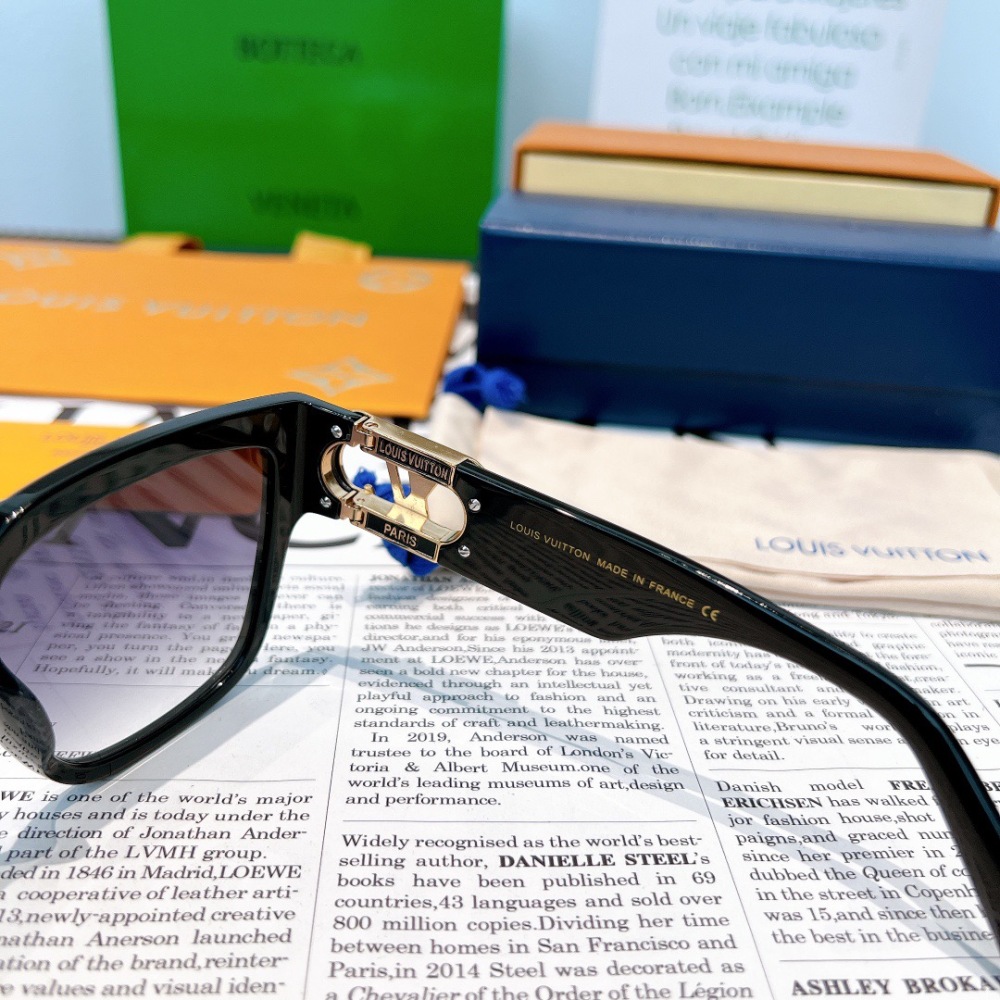 LV SUNGLASSES