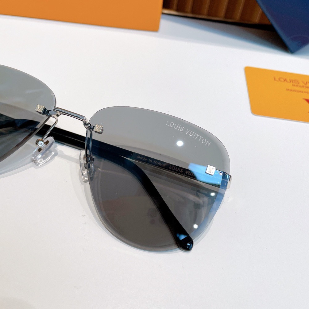 LV SUNGLASSES