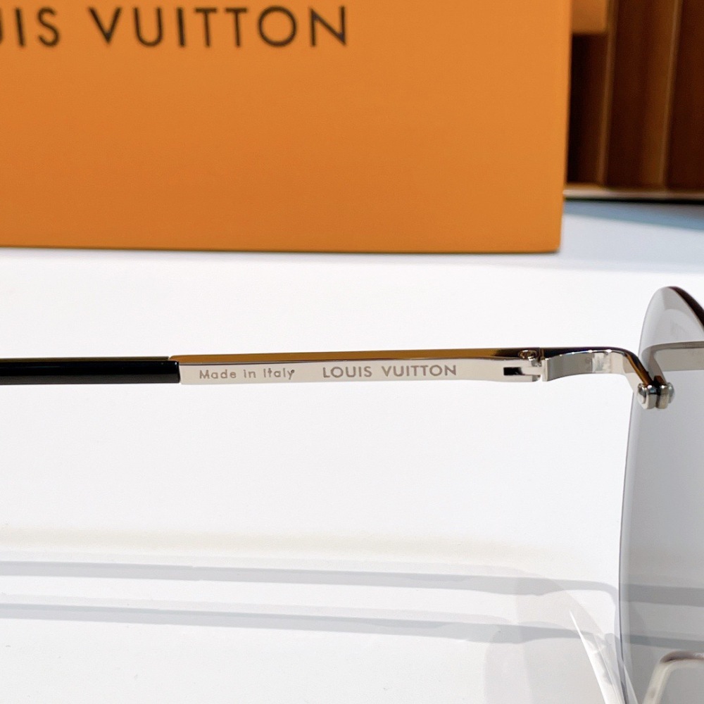LV SUNGLASSES