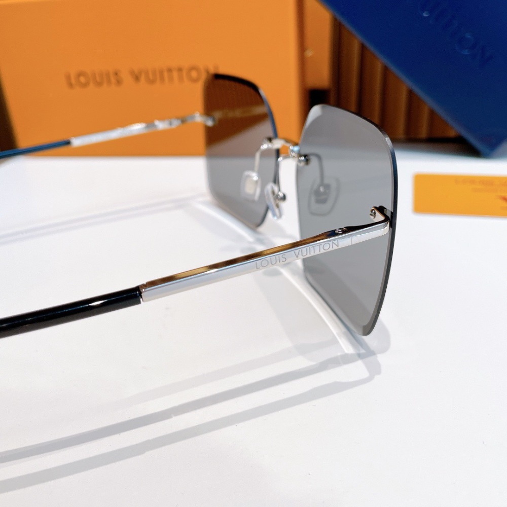 LV SUNGLASSES