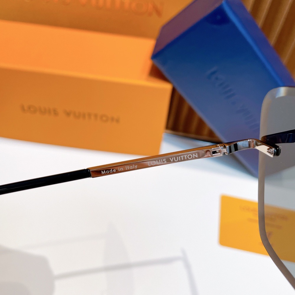 LV SUNGLASSES