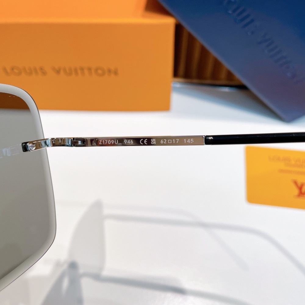 LV SUNGLASSES