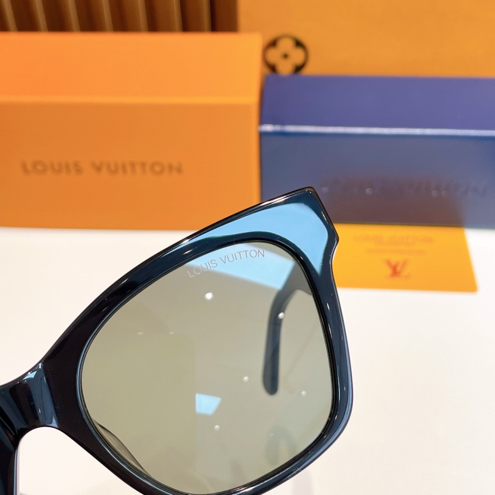 LV SUNGLASSES