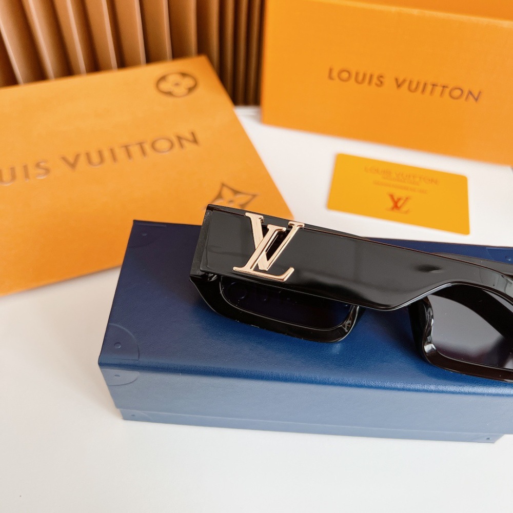 LV SUNGLASSES