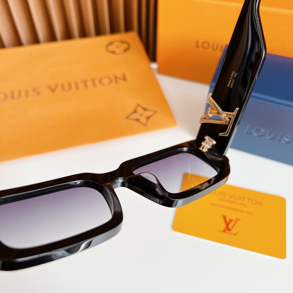 LV SUNGLASSES