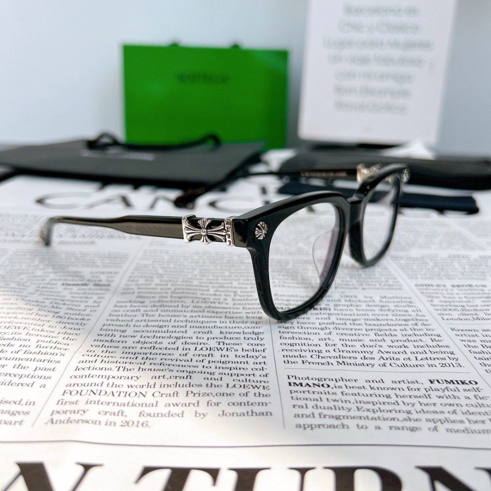 CHROME HEARTS GLASSES