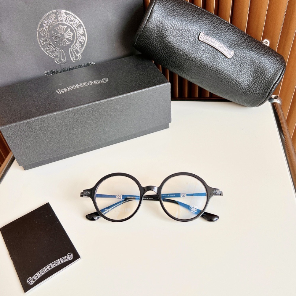 CHROME HEARTS GLASSES