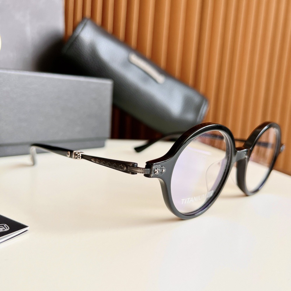 CHROME HEARTS GLASSES