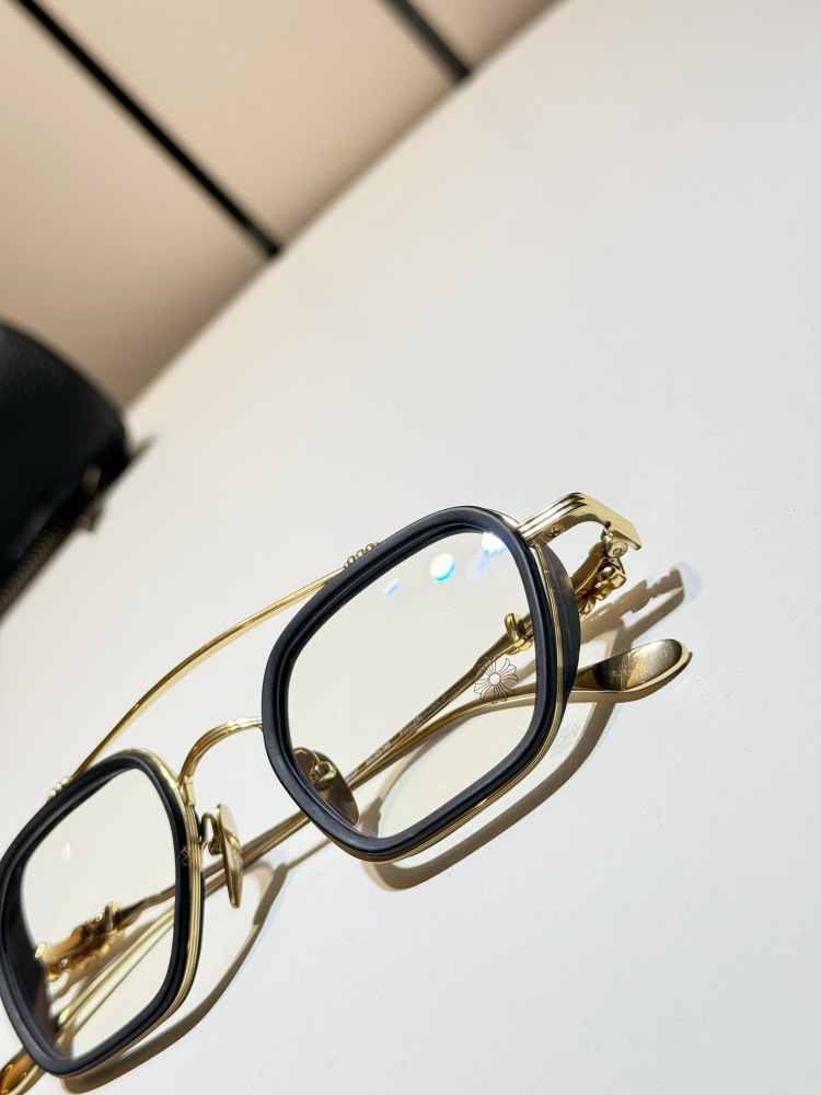 CHROME HEARTS GLASSES