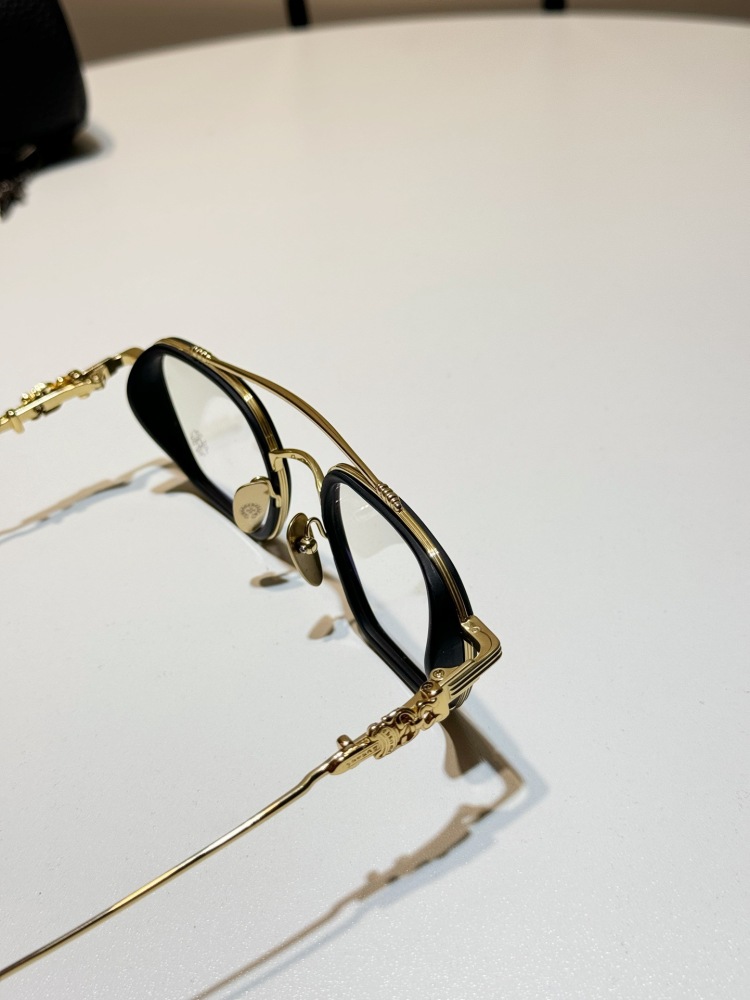 CHROME HEARTS GLASSES
