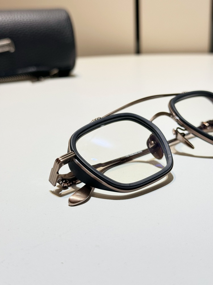 CHROME HEARTS GLASSES