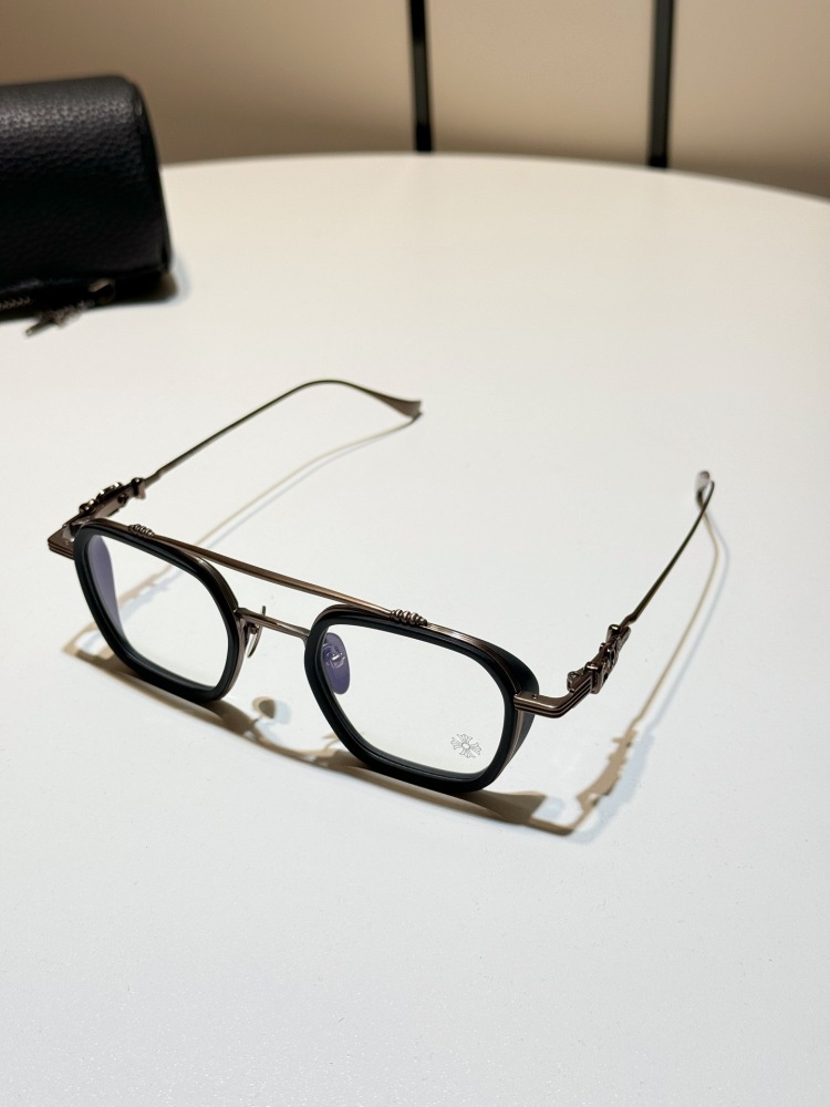 CHROME HEARTS GLASSES