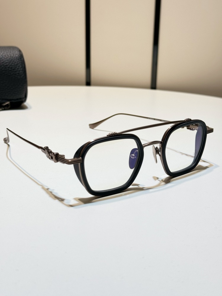CHROME HEARTS GLASSES