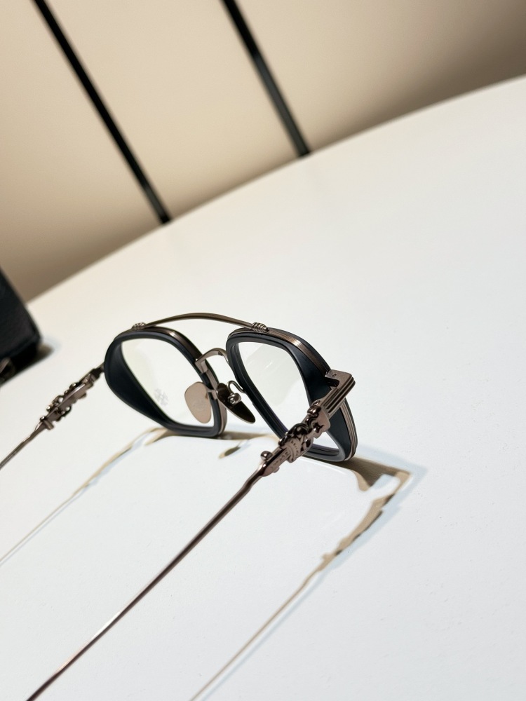 CHROME HEARTS GLASSES
