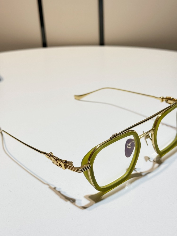 CHROME HEARTS GLASSES
