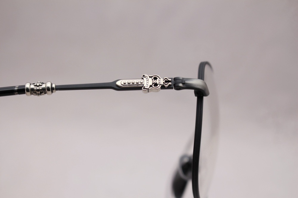 CHROME HEARTS GLASSES
