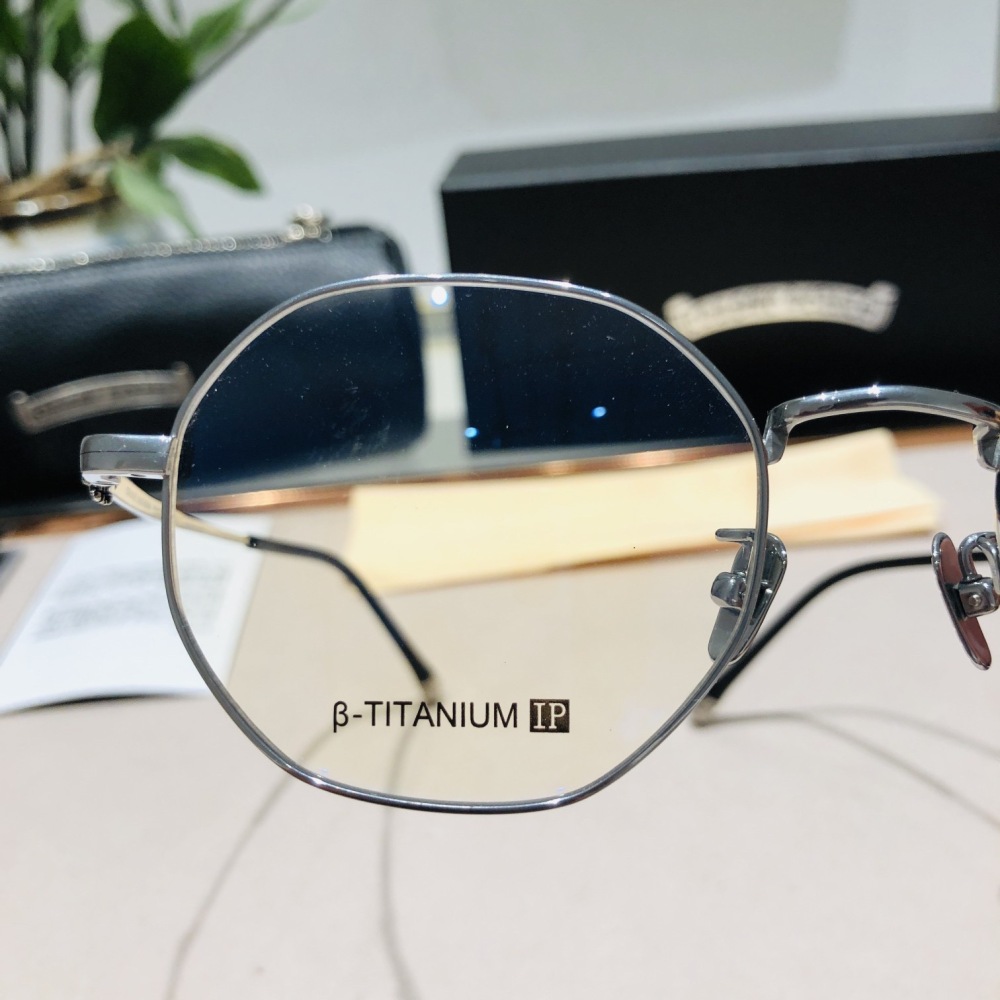CHROME HEARTS GLASSES