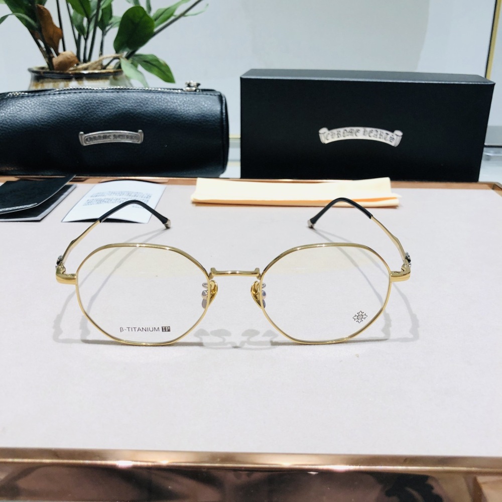 CHROME HEARTS GLASSES