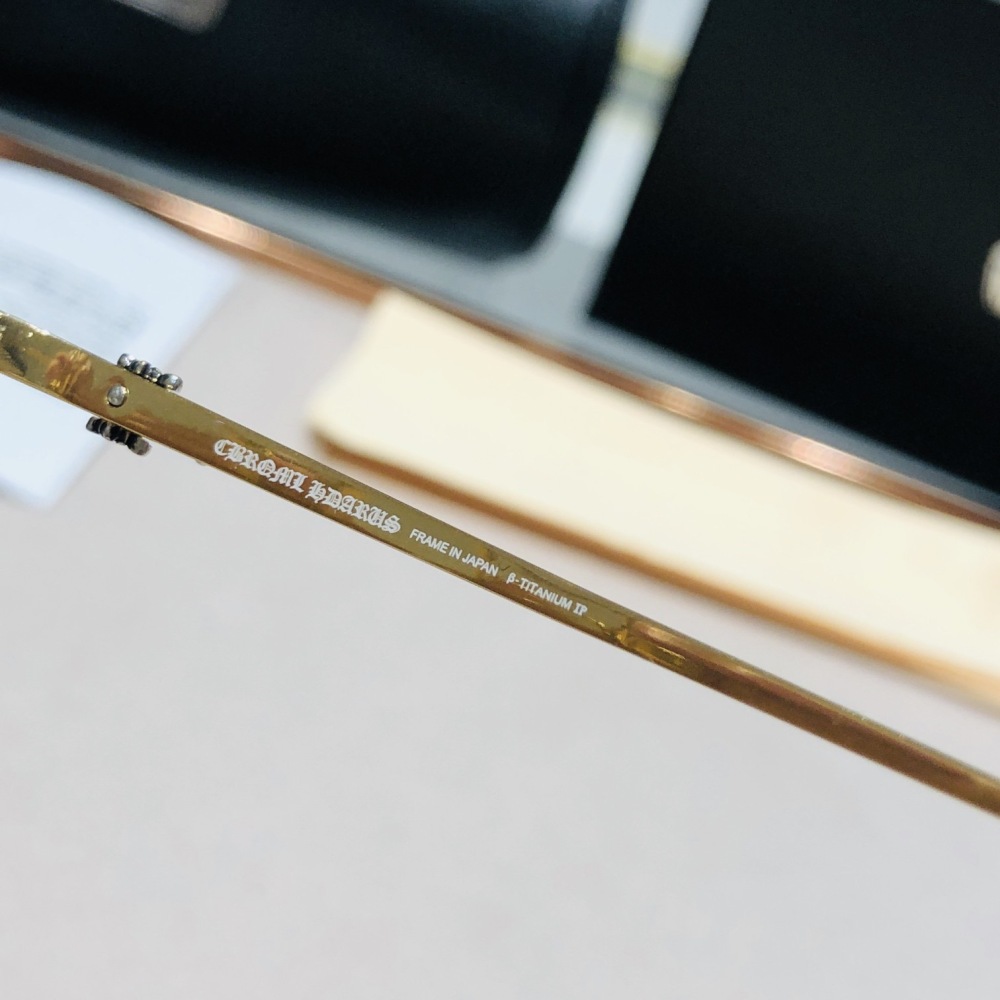 CHROME HEARTS GLASSES