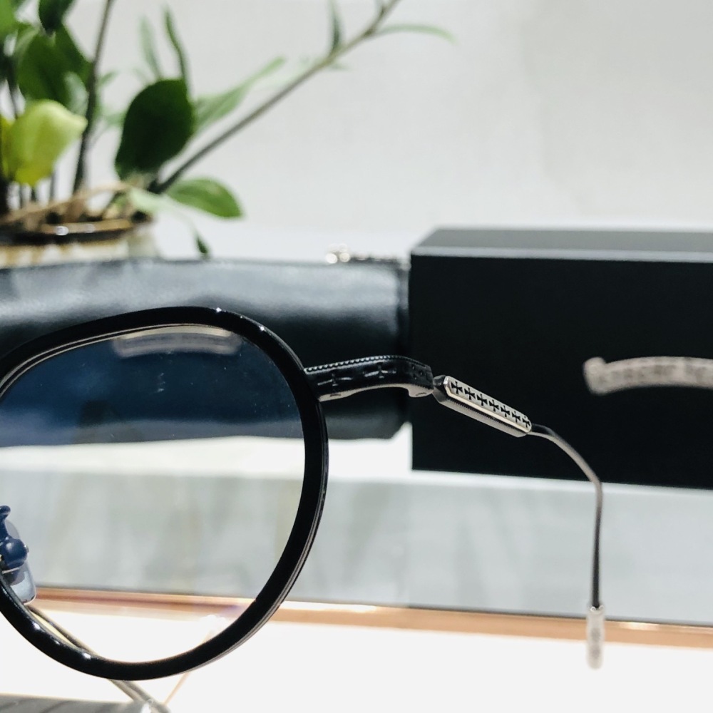 CHROME HEARTS GLASSES