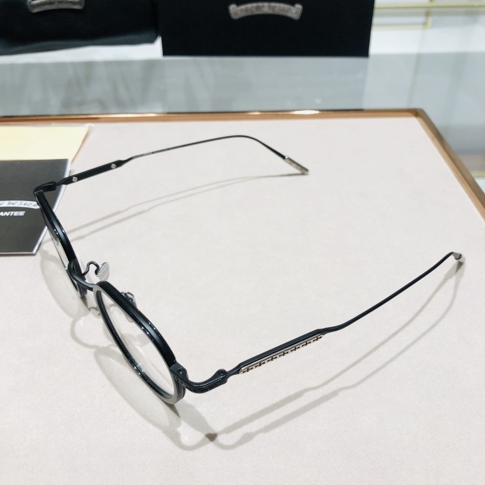 CHROME HEARTS GLASSES