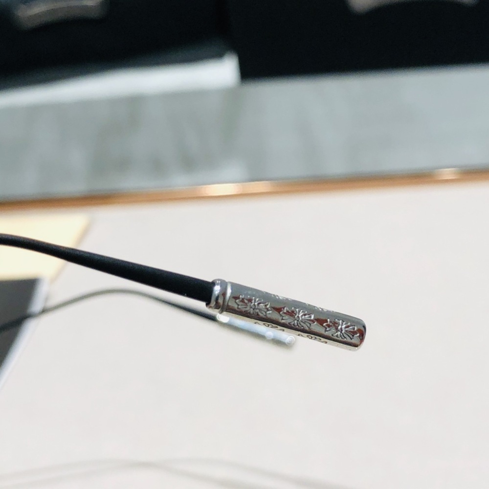 CHROME HEARTS GLASSES