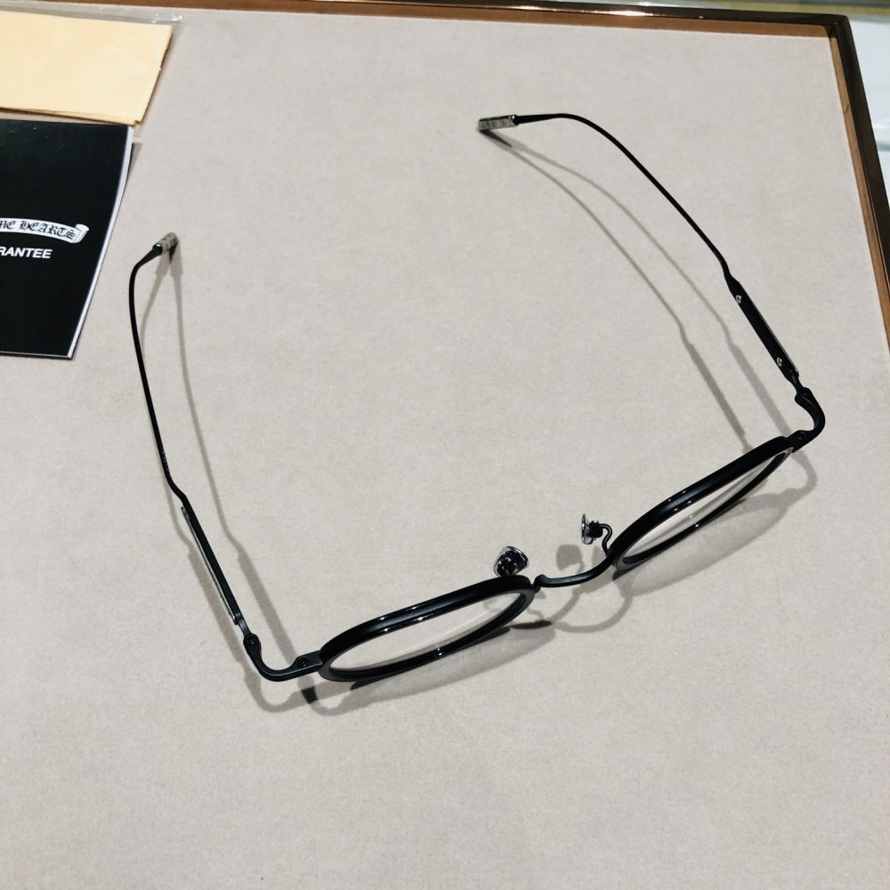 CHROME HEARTS GLASSES