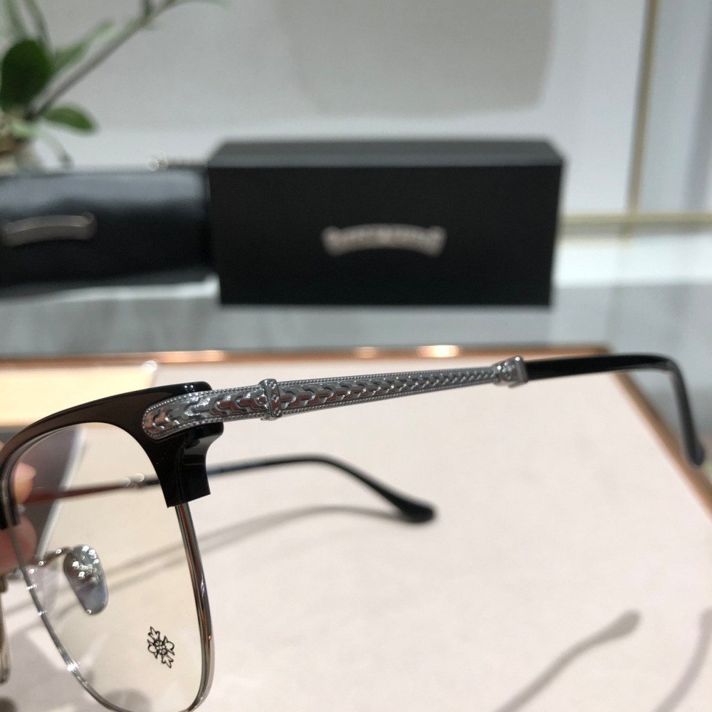 CHROME HEARTS GLASSES