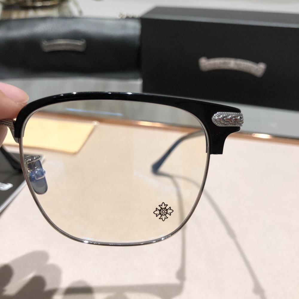 CHROME HEARTS GLASSES