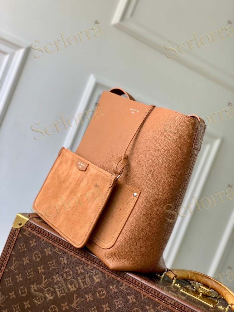 LOUIS VUITTON VERSO HOBO