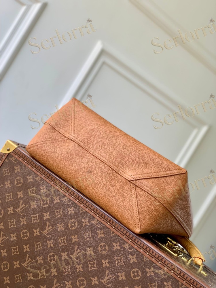 LOUIS VUITTON VERSO HOBO
