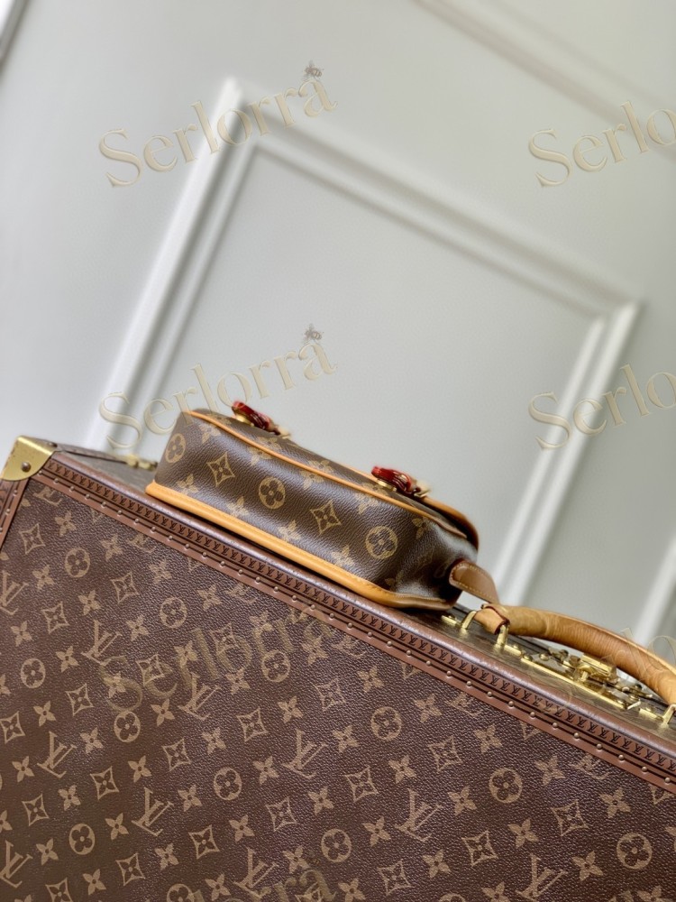 LOUIS VUITTON SATCHEL WEARABLE WALLET