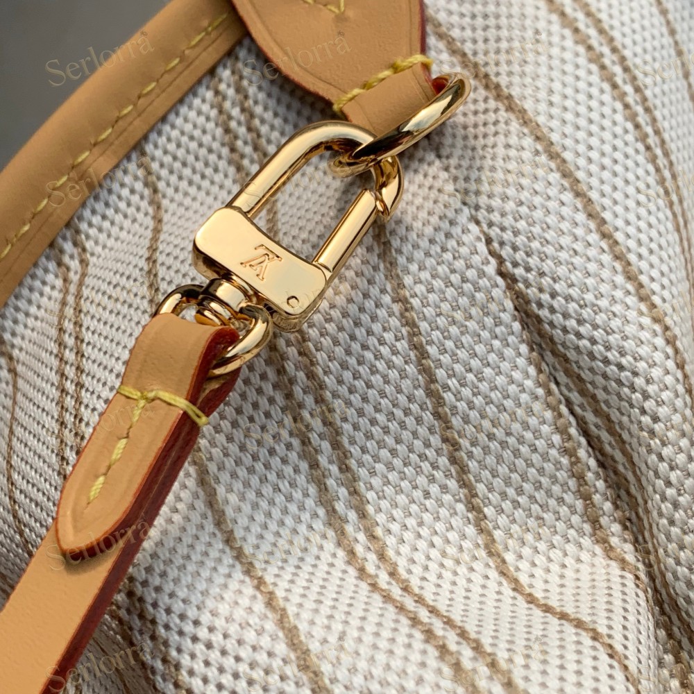 LOUIS VUITTON CARRYALL PM