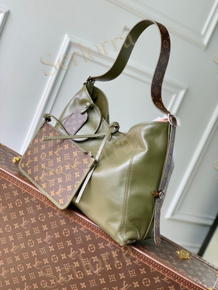 LOUIS VUITTON BOLSA CARRYALL VIBE MM