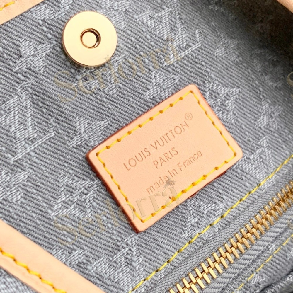 LOUIS VUITTON CARRYALL MM